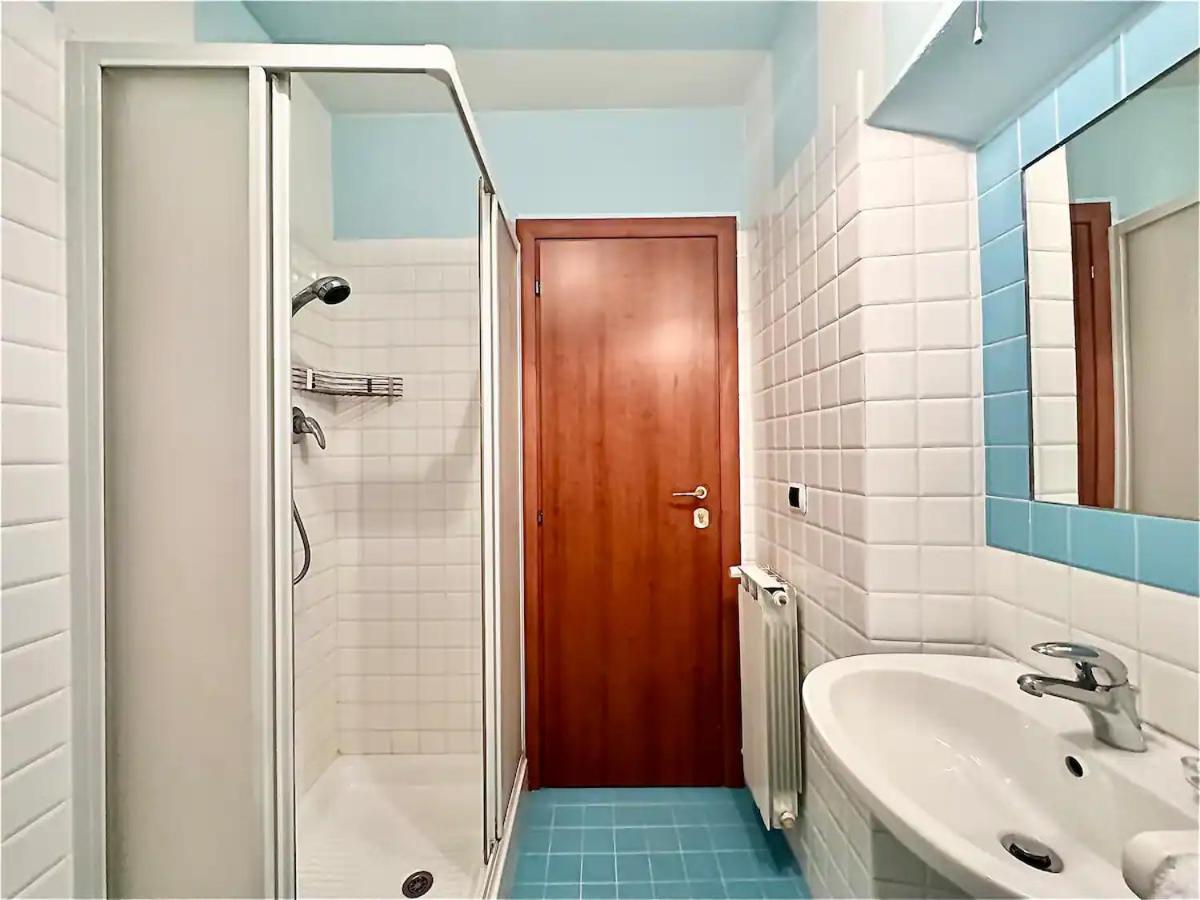 Raffaelli Rooms Travel Florence Close San Frediano Esterno foto